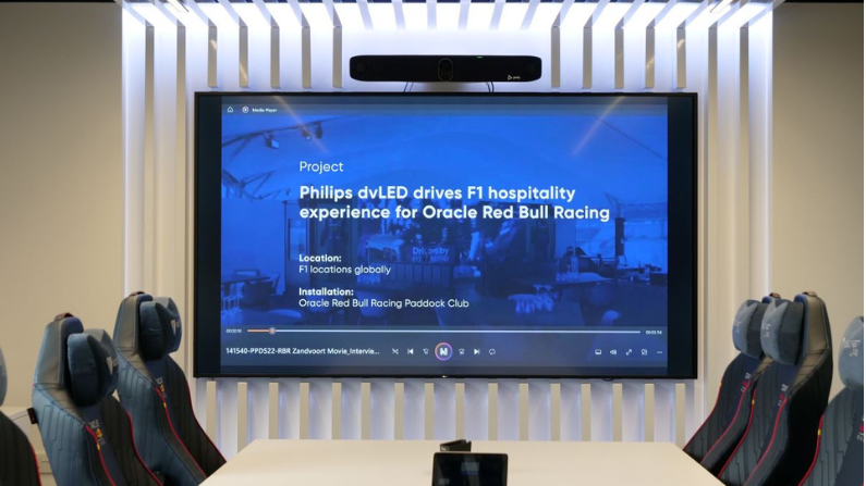 PPDS fuels winning formula for Oracle Red Bull Racing’s global marketing team with 13 Philips Professional Displays inside upgraded MK-7 offices